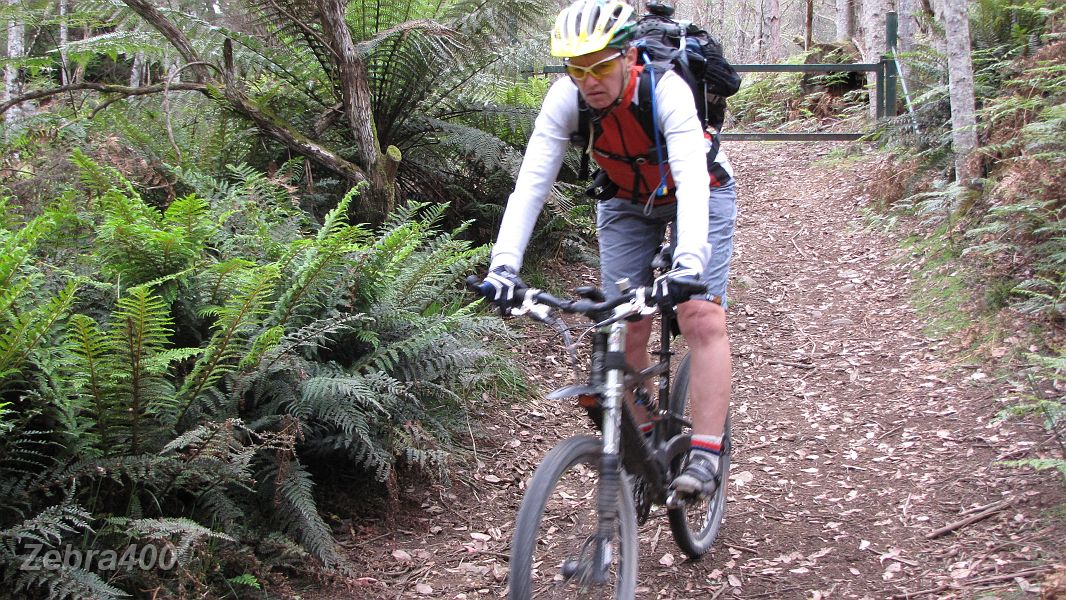 24-Heidi MTBs around Lake Rowellan.JPG